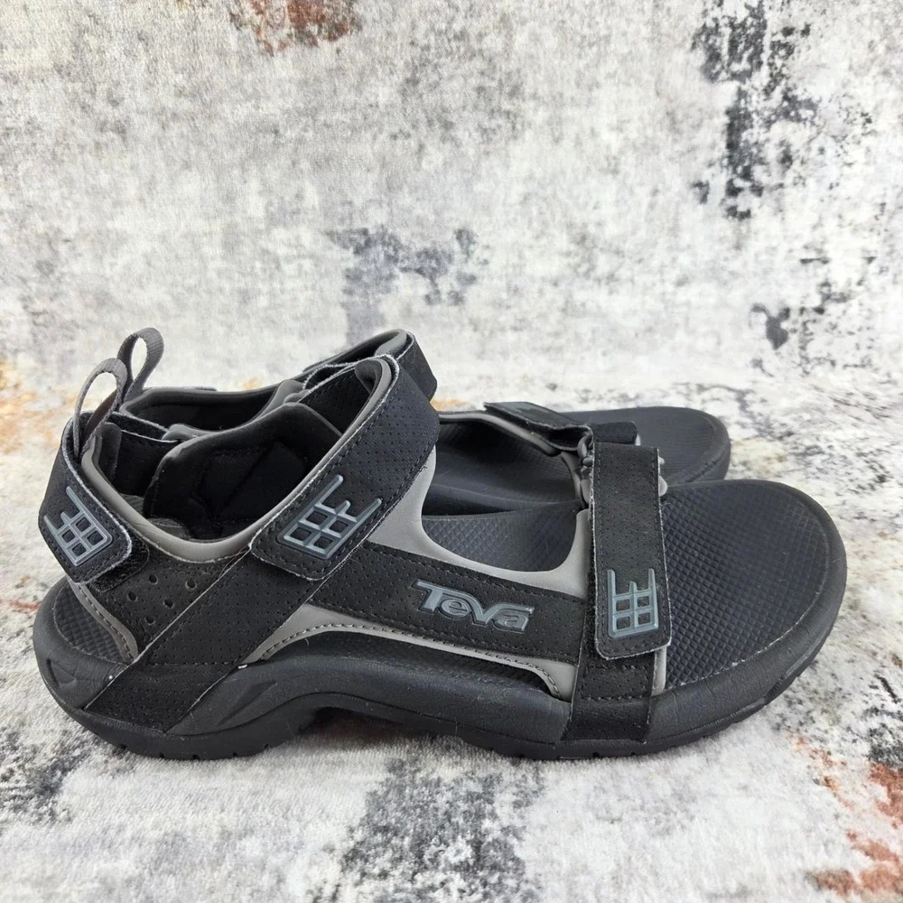 Teva Minam Hiking Sport Sandals Mens 8 Black Grey Trail Water Shoes 4289